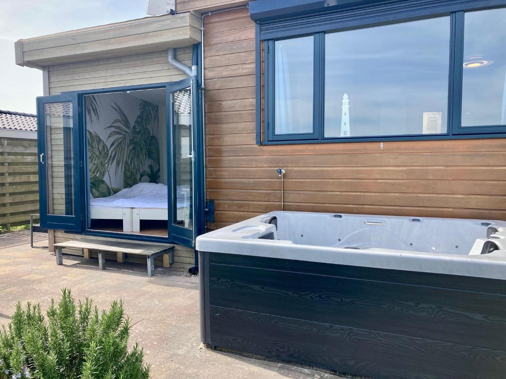 Lakeview 6 Pers Holiday Home Aurora With Fenced Garden, Whirlpool And Sauna Anjum Bagian luar foto